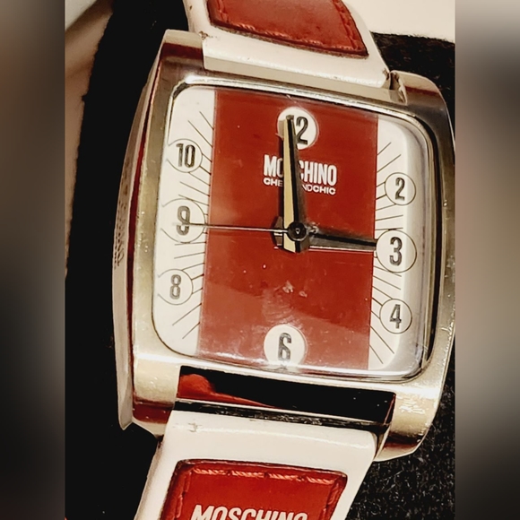 MOSCHINO MW0005 Unisex -I FEEL DANDY Red and White Dial and Leather Strap WATCH - Picture 2 of 14